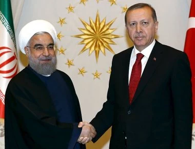 Τουρκία: «Θα συνεχίσουμε το εμπόριο με το Ιράν παρά τις απειλές Τραμπ»